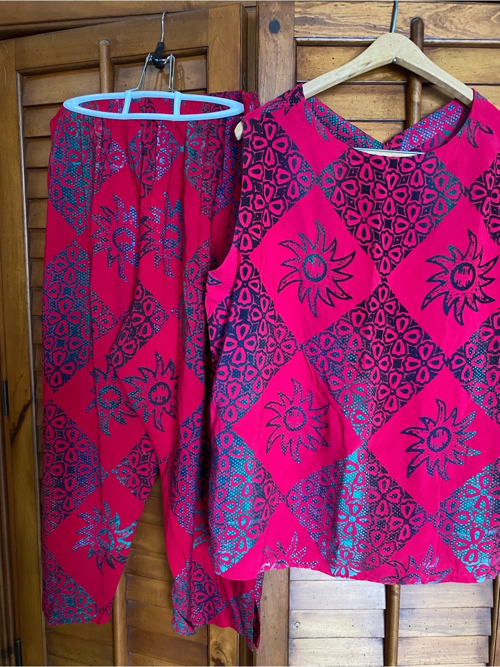 Cropped Pant Set Large - Picture 4 of 7